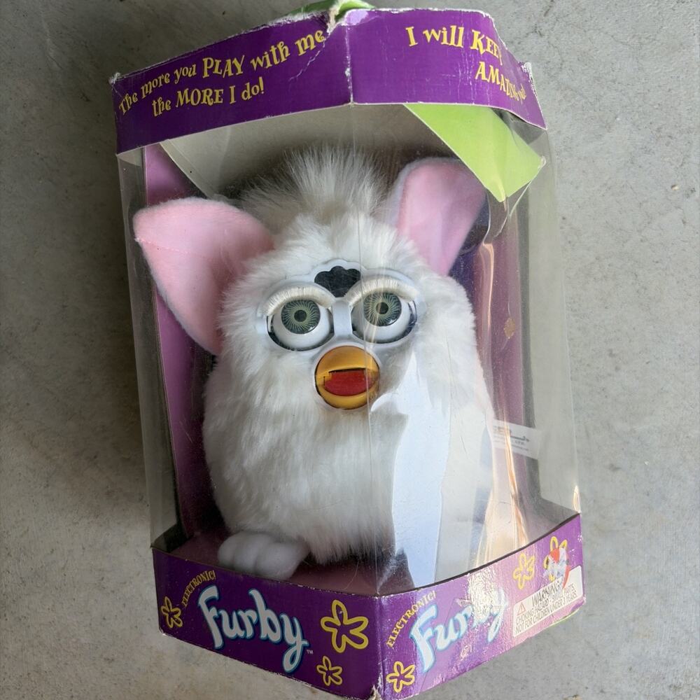 Vintage Y2K 1998 Original Furby White Snowball Model 70-800 NWT Toys Collectible